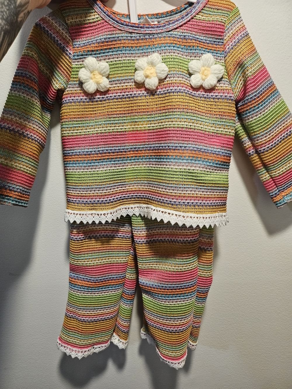 SHEIN Multicolor Striped Floral Appliqué Pajama Set